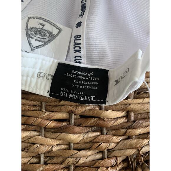 Black Clover Hat Cap White I Feel Lucky Top Golf Live Snapback Tech Stretch READ - Picture 5 of 7